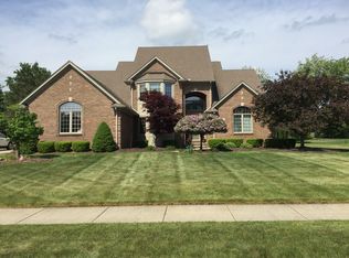 62521 Hidden Pond Dr, Washington, MI 48094