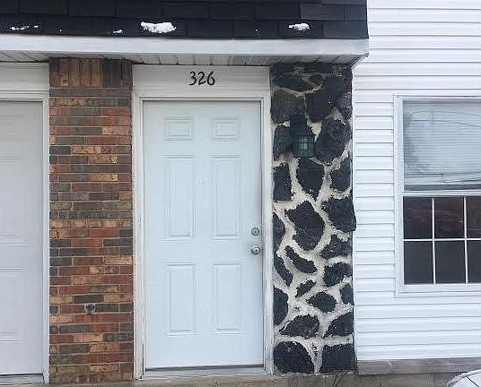 3rd image of 326 Grove St
