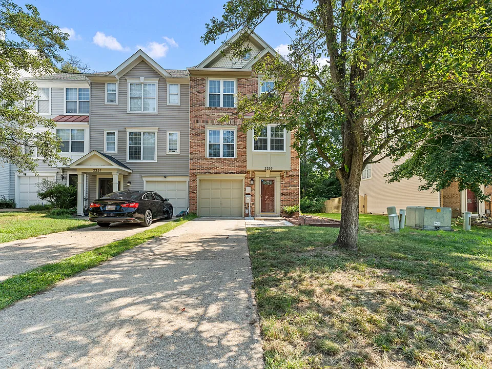 2253 Commissary Cir