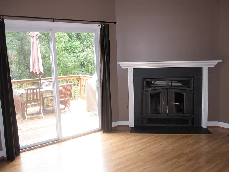1377 Hazel Nut Ct — Photo 9