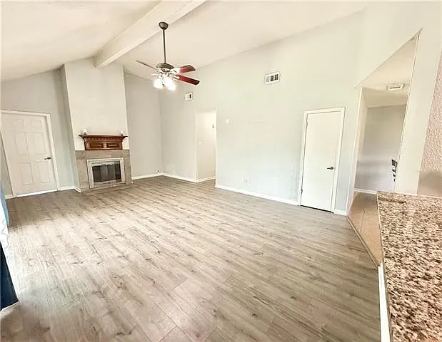 2716 Oak Forest Blvd — Photo 5
