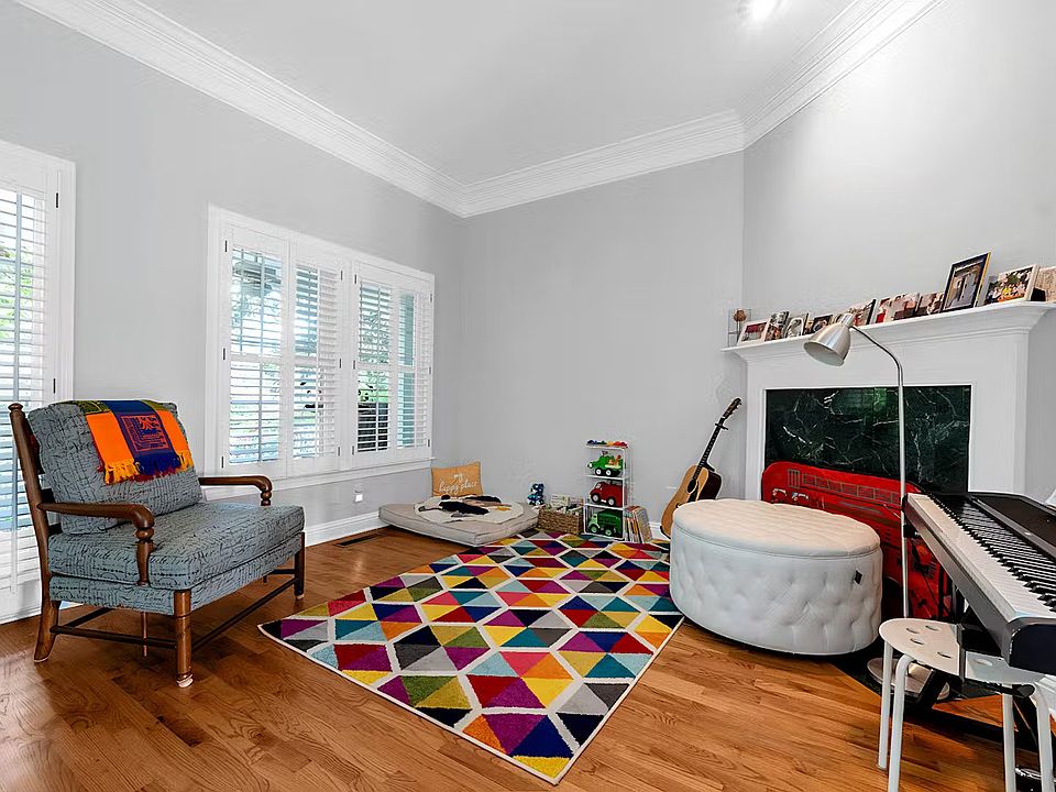 Living Room/Family Room