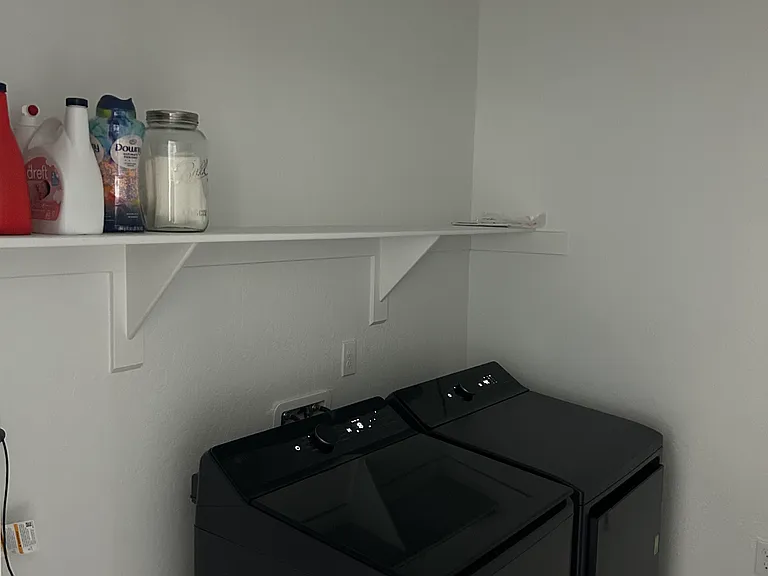 2409 Pepperdine St — Photo 10
