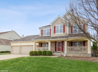 1238 N Wellington Dr, Palatine, IL 60067