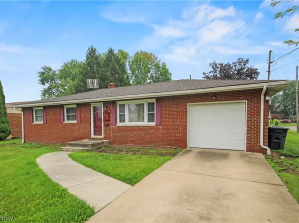 945 Larkridge Ave, Youngstown, OH 44512