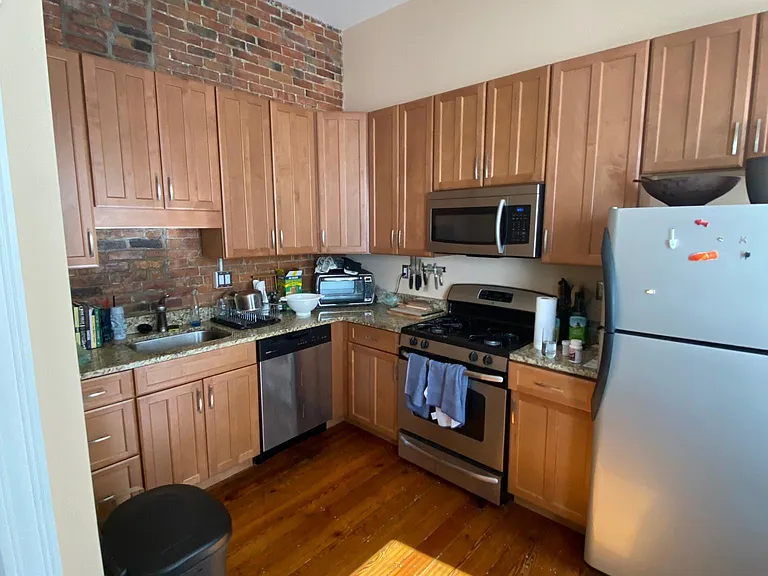 38 Springfield St — Photo 9