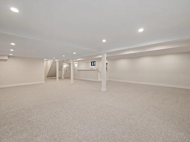 4656 Tanglewood Trl — Photo 32