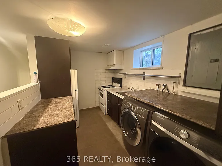 202 Renforth Dr #BASEMENT — Photo 5