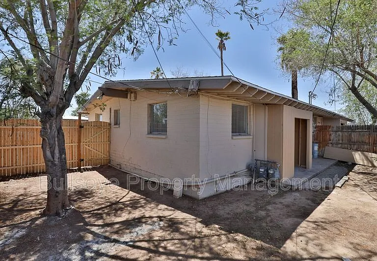 621 S California St #B — Photo 19