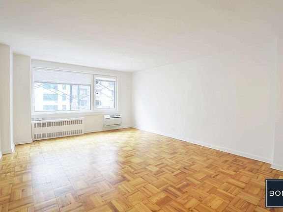 4th image of 340 E 34th St APT 3H