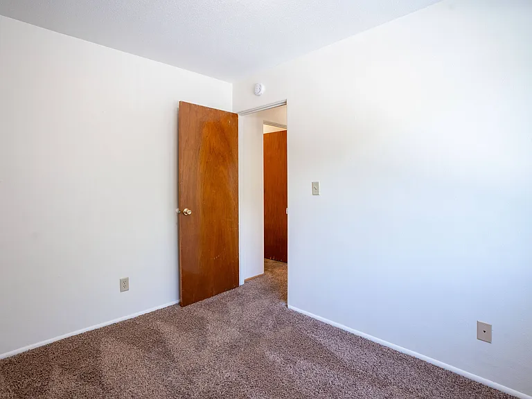 Fargo, ND Morningside Apartments | 21b | Bedroom