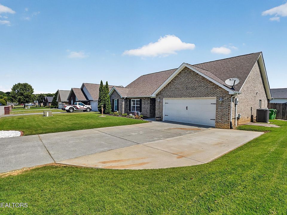 1st image of 1220 Bastogne Dr