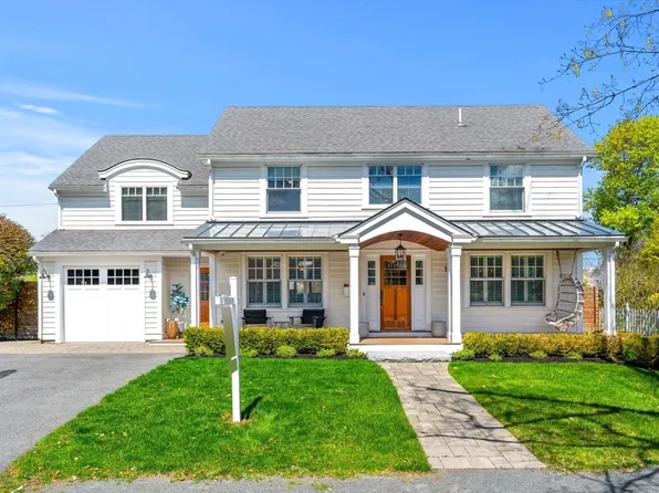 18 Rose Ave, Marblehead, MA 01945