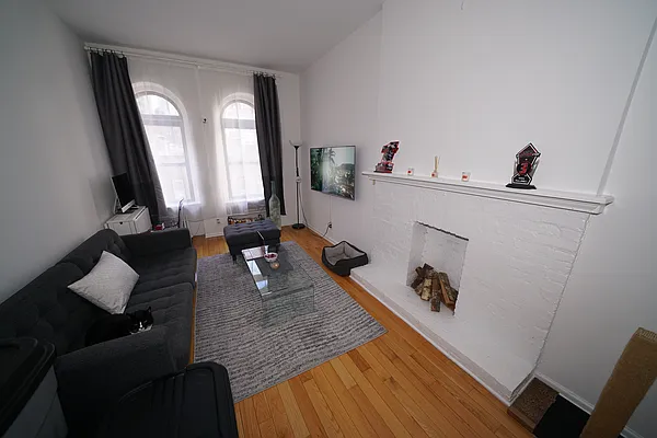 Rented by Corcoran | media 8