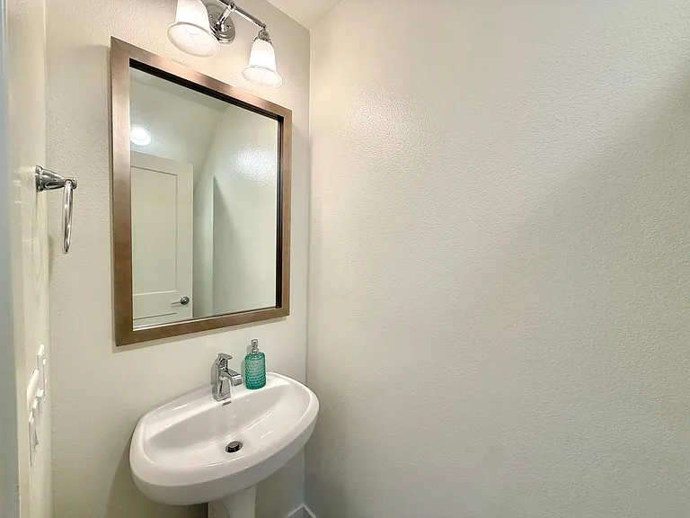 201 Red Brick Dr #2 — Photo 11