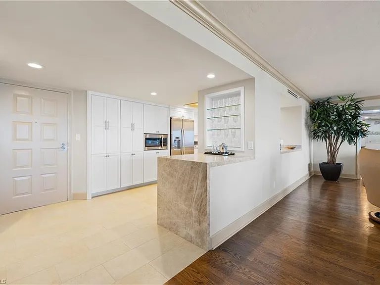 4651 Gulf Shore Blvd N #1805 — Photo 4