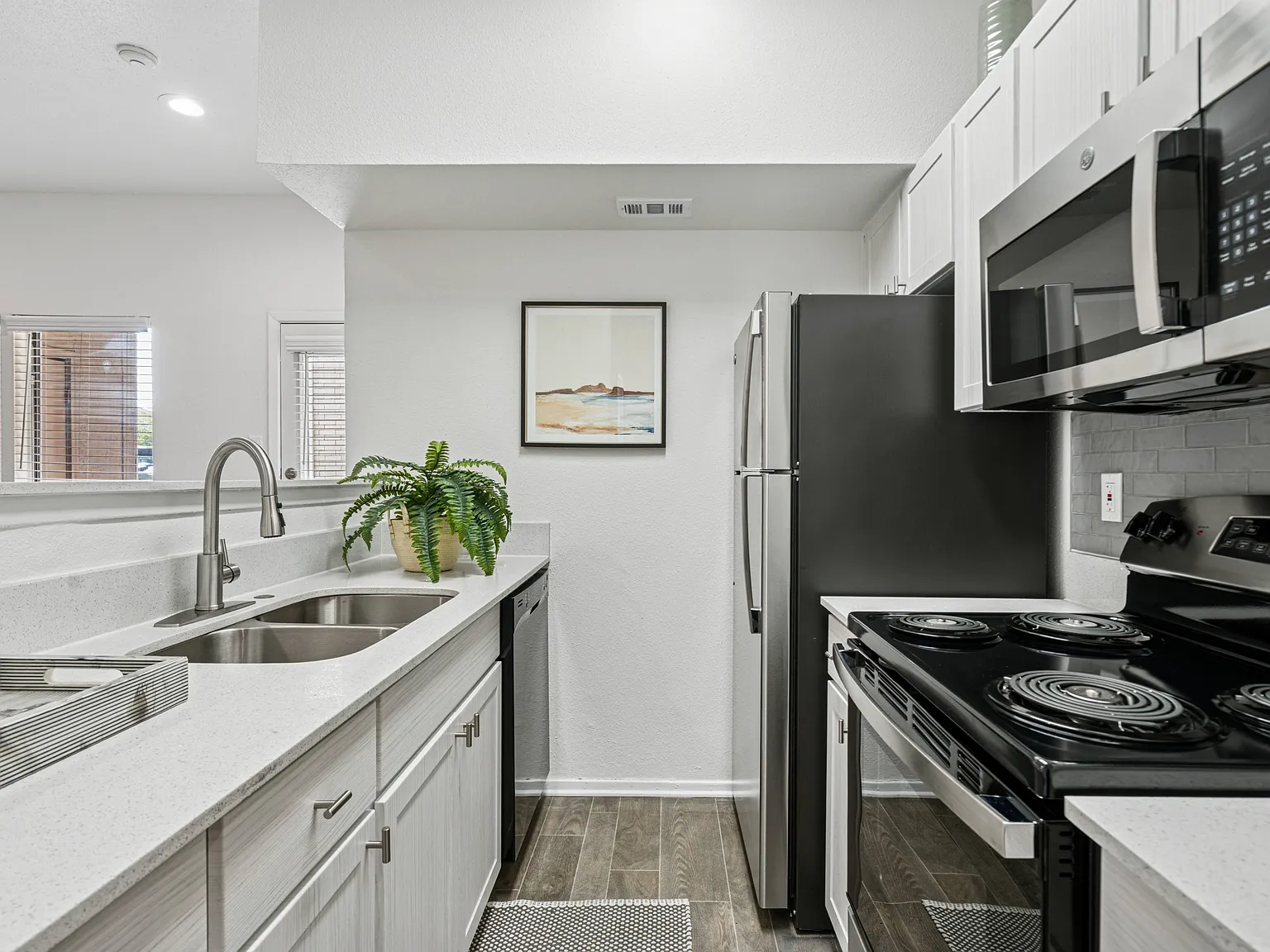 Hidden Ridge Apartments — Photo 2