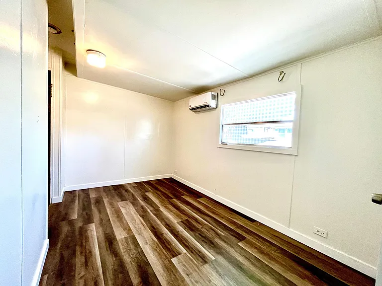 103 W Gorham St — Photo 11