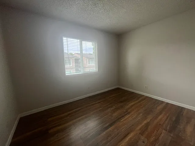 2 bed, 900 sqft, $1,795 — Photo 4