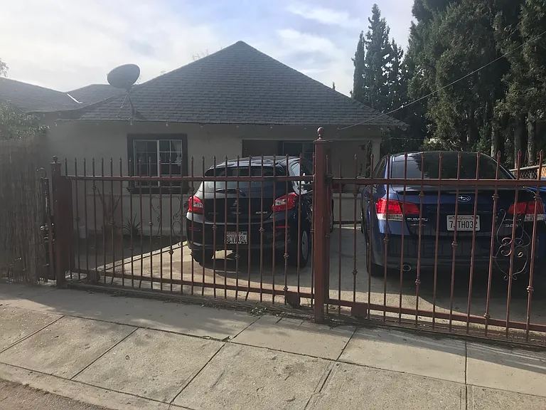 Lilac Pl — Photo 8