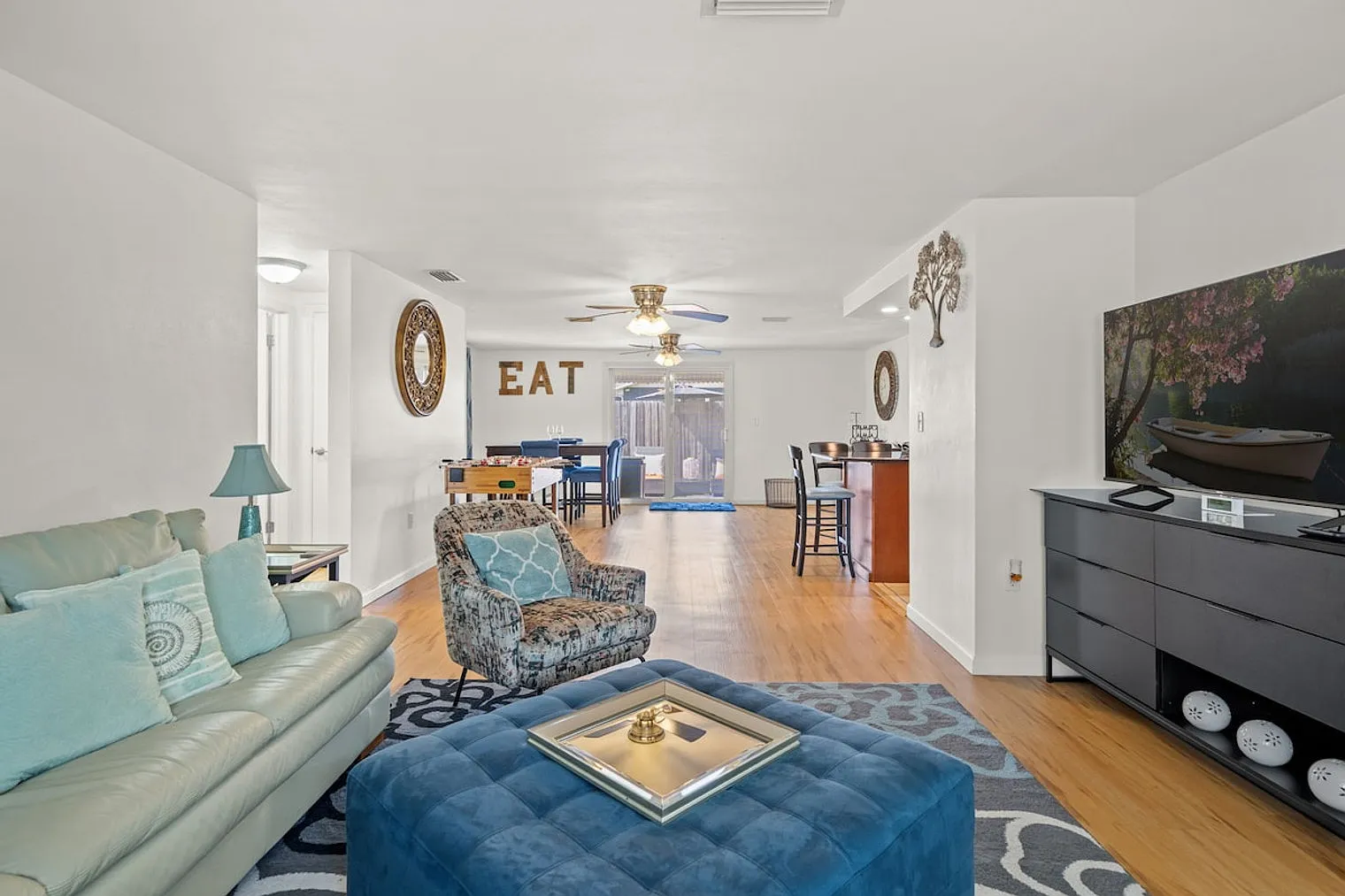 3 bed, 2.0 bath, $3,367 — Photo 1