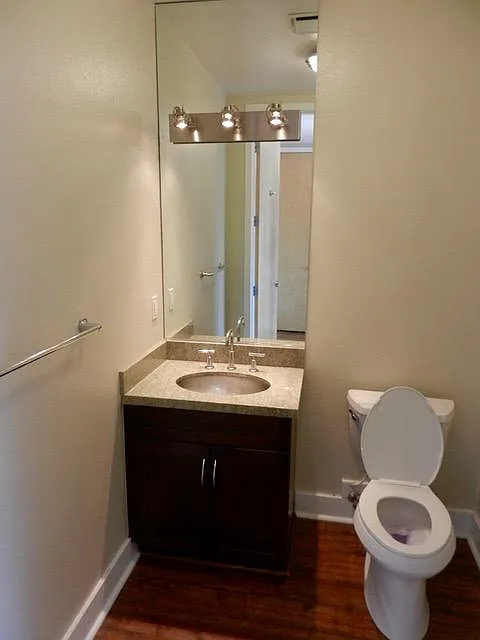 575 Elm Ave — Photo 4