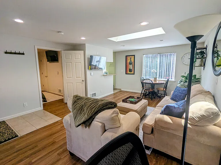3833 Fremont Way N — Photo 9