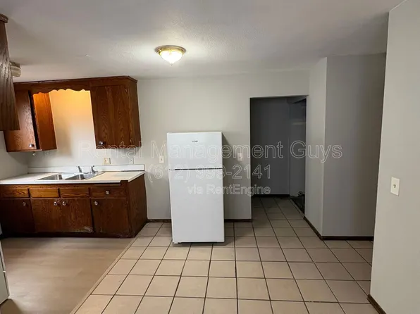 3841 Thomas Ave N, Minneapolis, MN