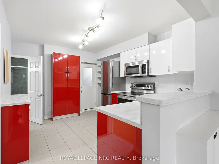 356 N Hunter St E #11 — Photo 7