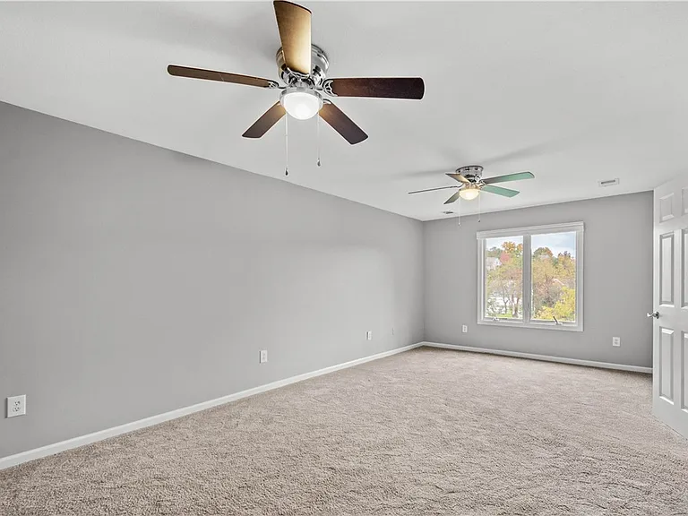 9704 Sundance Dr — Photo 28