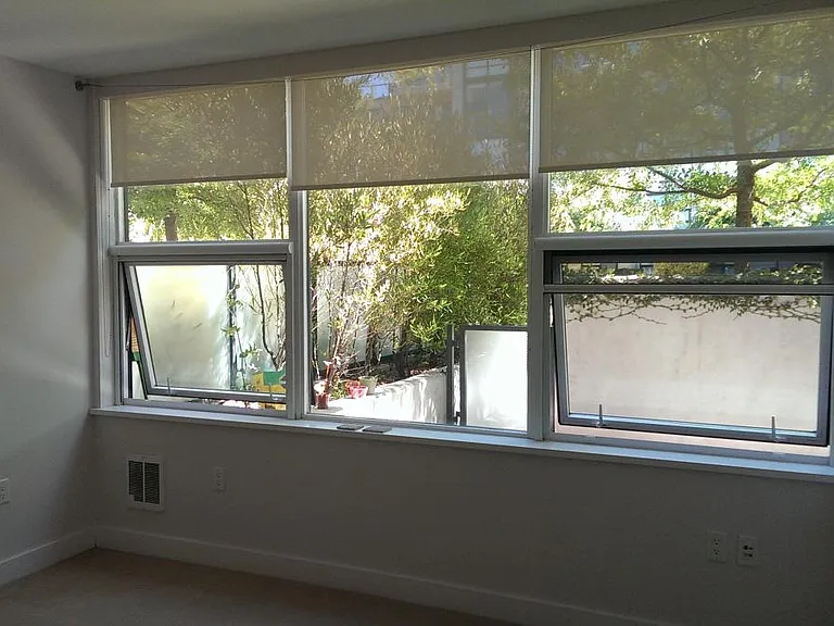 MB Window