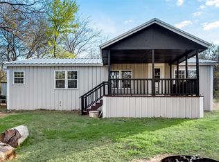221 Country Side Ct, Springtown, TX 76082