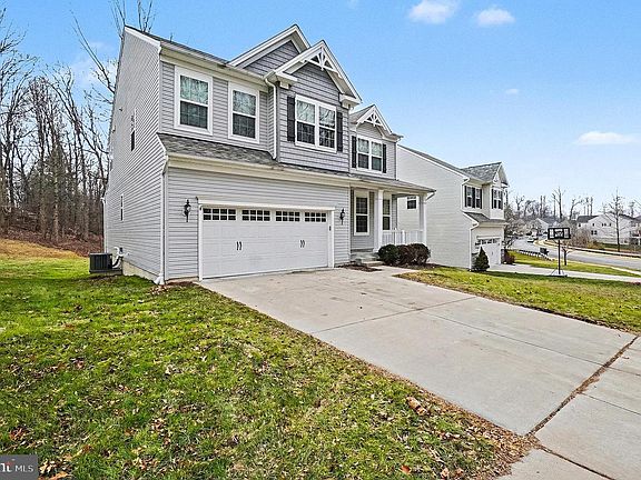 3rd image of 1524 Swearingen Dr
