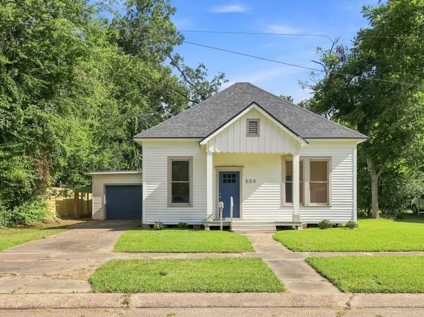 506 E Plaquemine St, Jennings, LA 70546