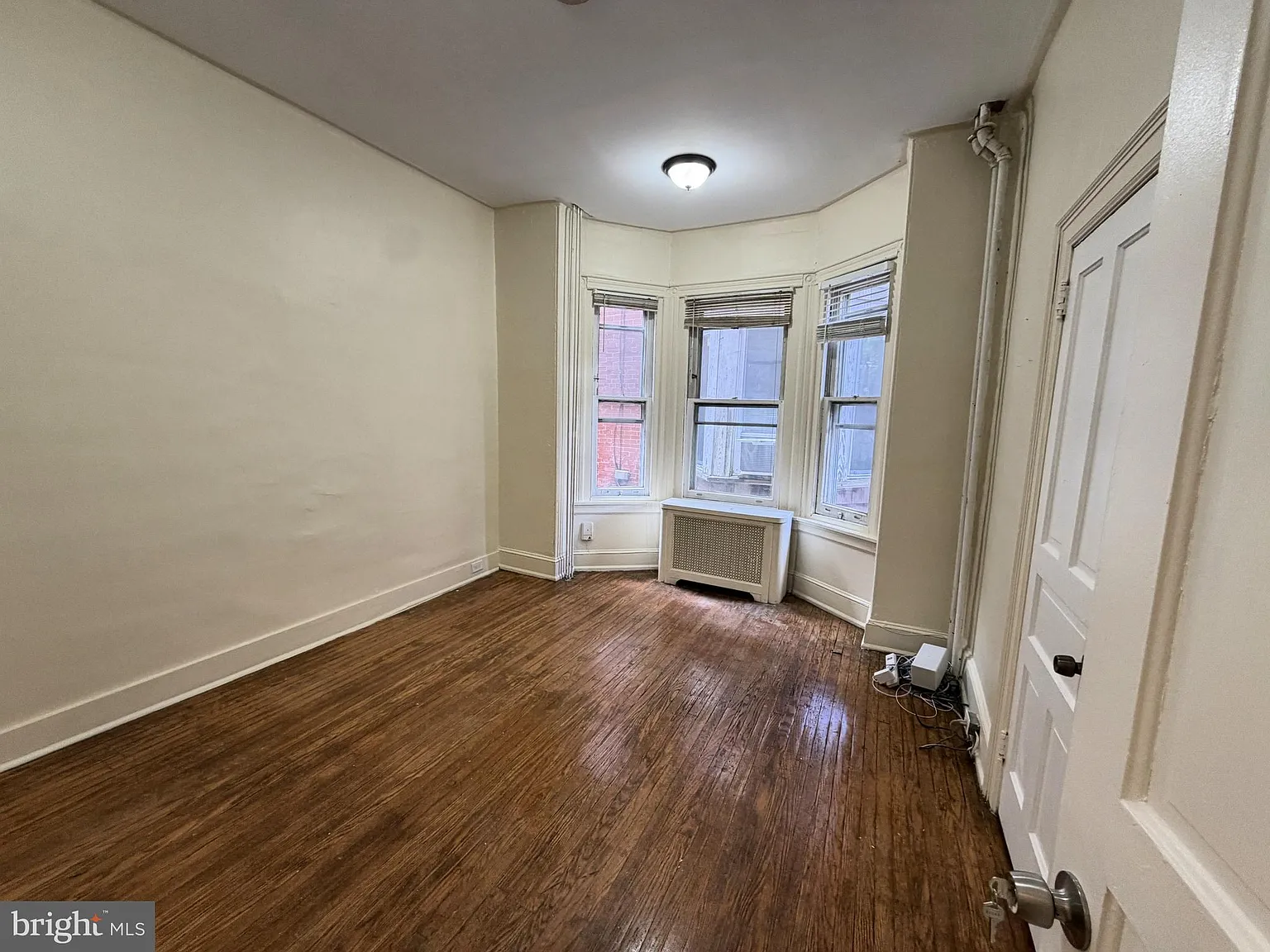 2 bed, 2640 sqft, $1,700 — Photo 4