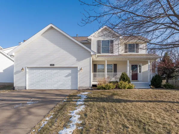 1955 Plum Tree Rd, Bettendorf, IA 52722