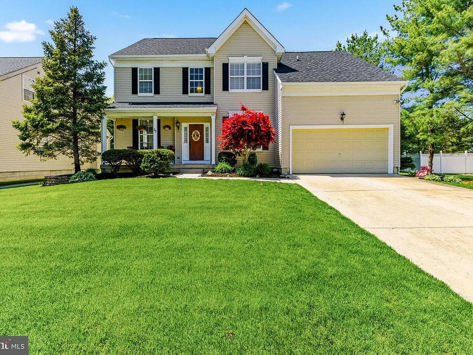 1st image of 65 Fox Hollow Ln
