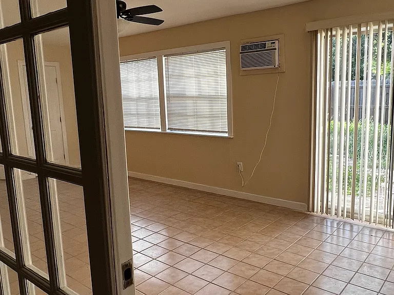 1825 Rosinante St — Photo 15