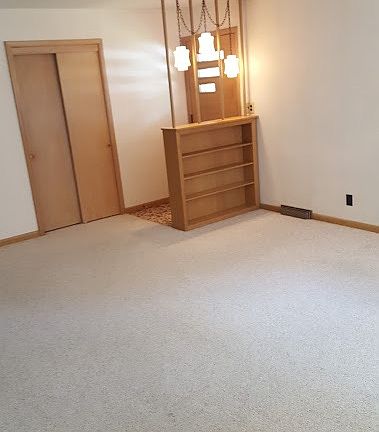 living room/view of front door