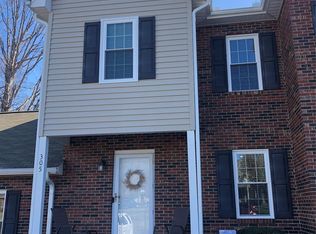 1096 22nd St NE APT 305, Hickory, NC 28601