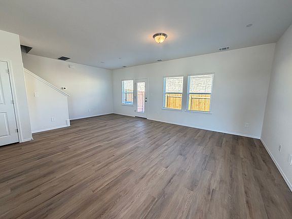 5th image of 12800 Summer Village Dr