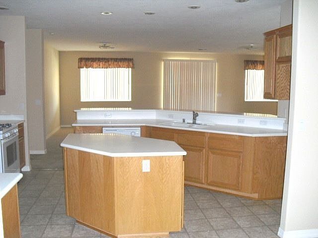 2nd image of 3522 Cottage Meadow Way