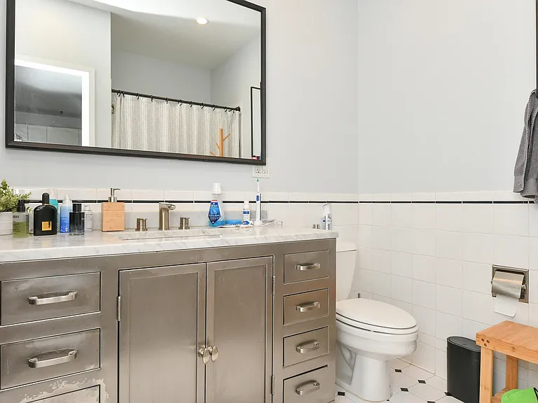 1500 Washington St #5T — Photo 8