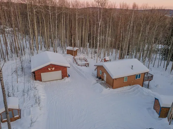 445 Snowy Owl Ln, Fairbanks, AK 99712