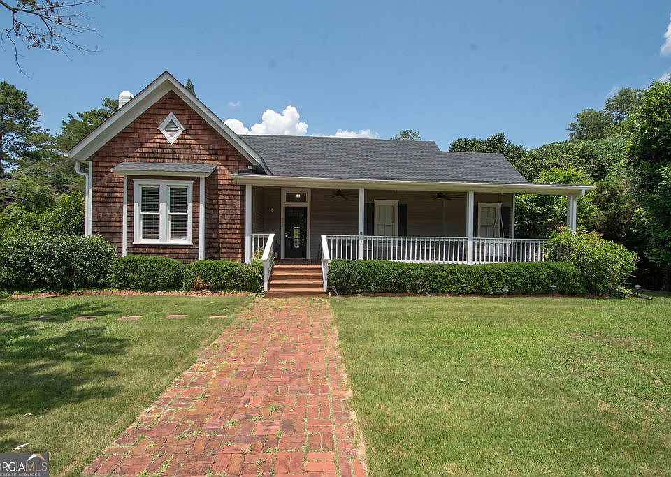 1st image of 312 Country Club Rd