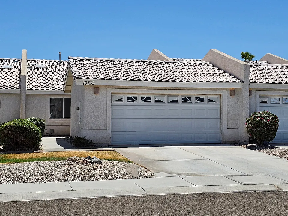 10735 E 34th Pl