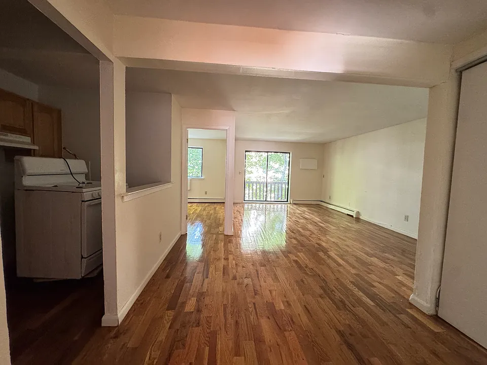 37 Odell Ave #3A