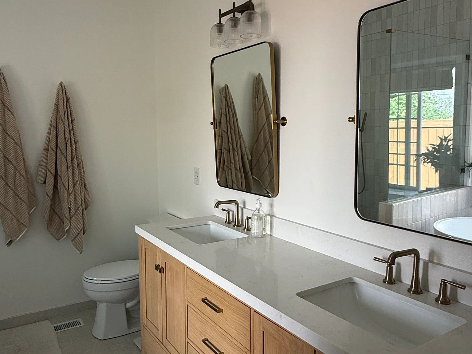 4 bed, 1694 sqft, $2,850 — Photo 4