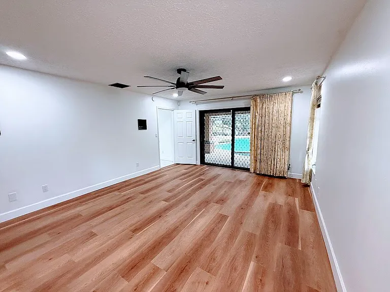 465 SE Naranja Ave — Photo 53