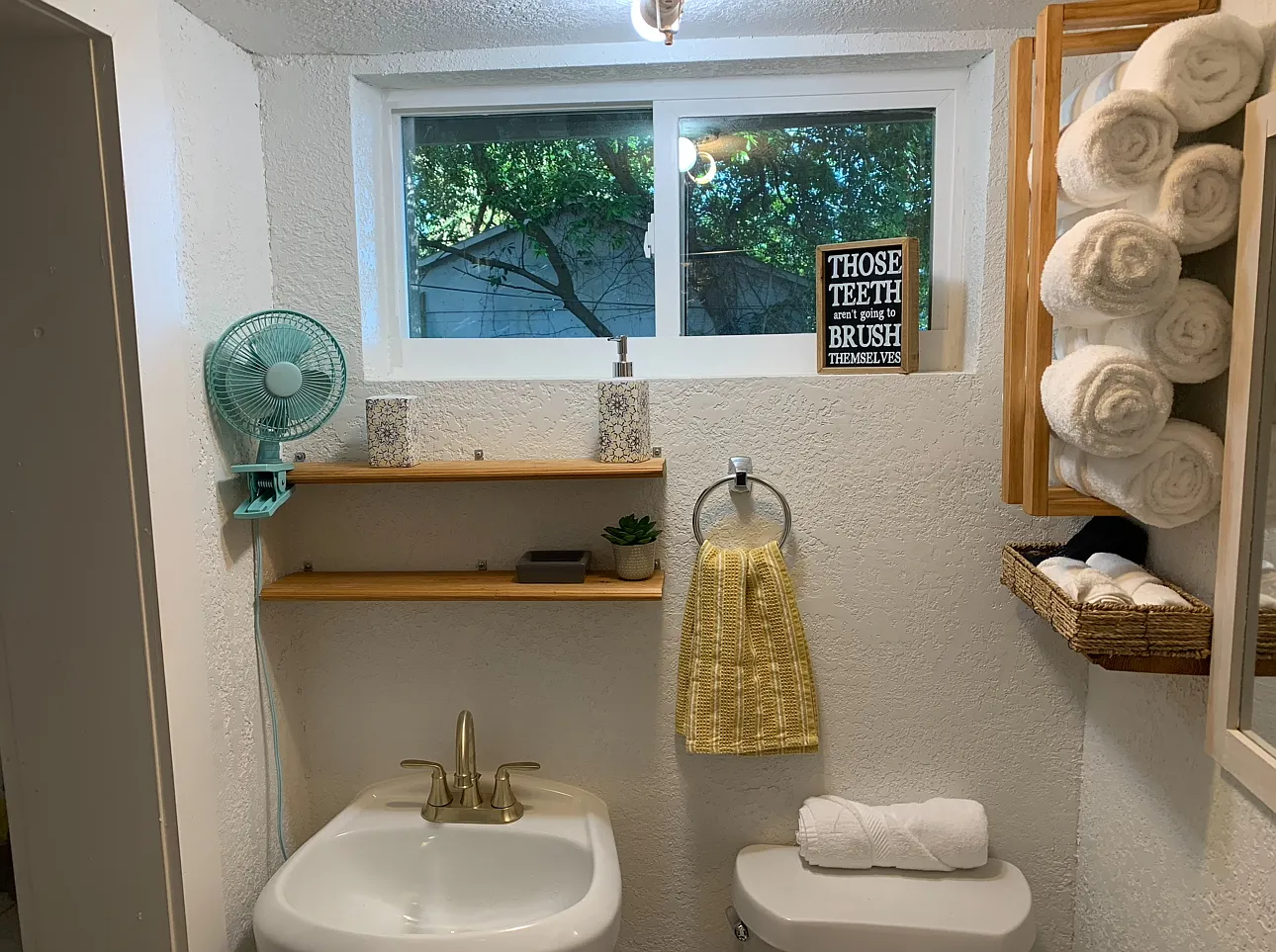 2 bed, $1,050 — Photo 3